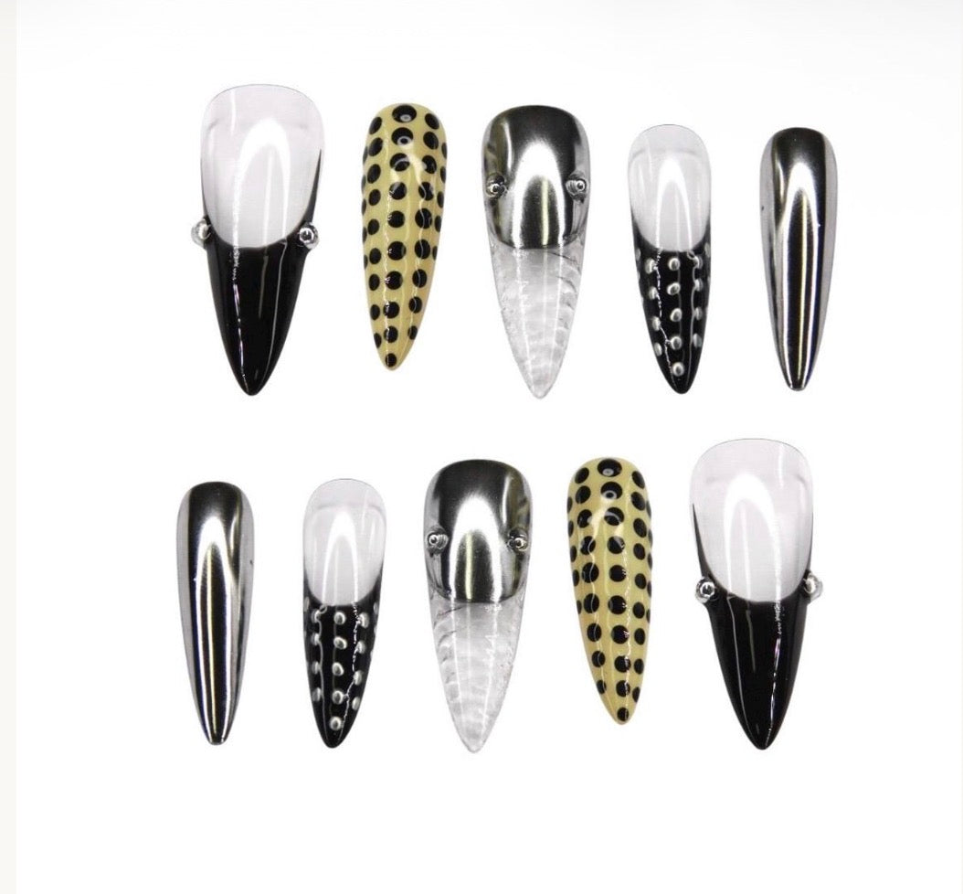 Chrome Kiss